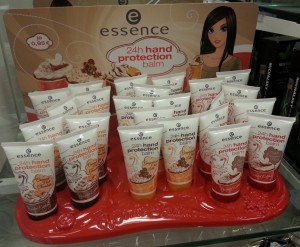essence24hprotectionbalmwintereditionaufsteller