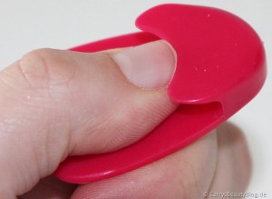 essencestudionailsmanicurehelper4