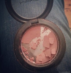 zerbröseltesmacblush