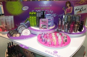 essencecreateyourownirresistiblemakeuple