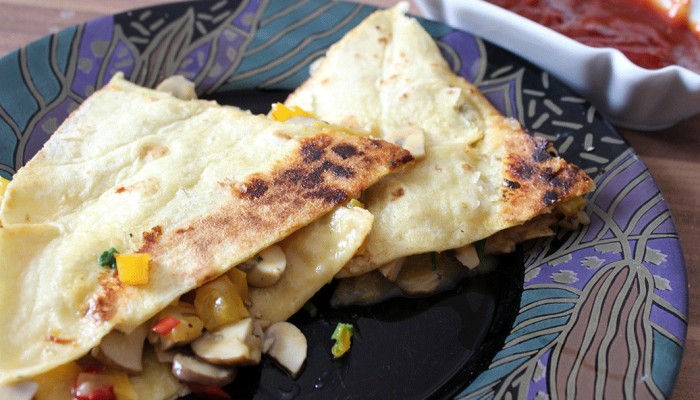 veganegemüsequesadillasmithotsauce