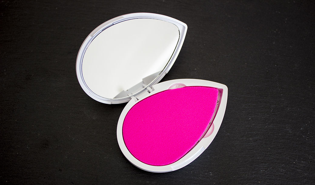 beautyblender-blotterazzi-1 Blotterazzi by Beautyblender - "Aber er war doch so teuer..." beautyblender-blotterazzi-3 Blotterazzi by Beautyblender - "Aber er war doch so teuer..." beautyblender-blotterazzi-4 Blotterazzi by Beautyblender - "Aber er war doch so teuer..." beautyblender-blotterazzi-5 Blotterazzi by Beautyblender - "Aber er war doch so teuer..."