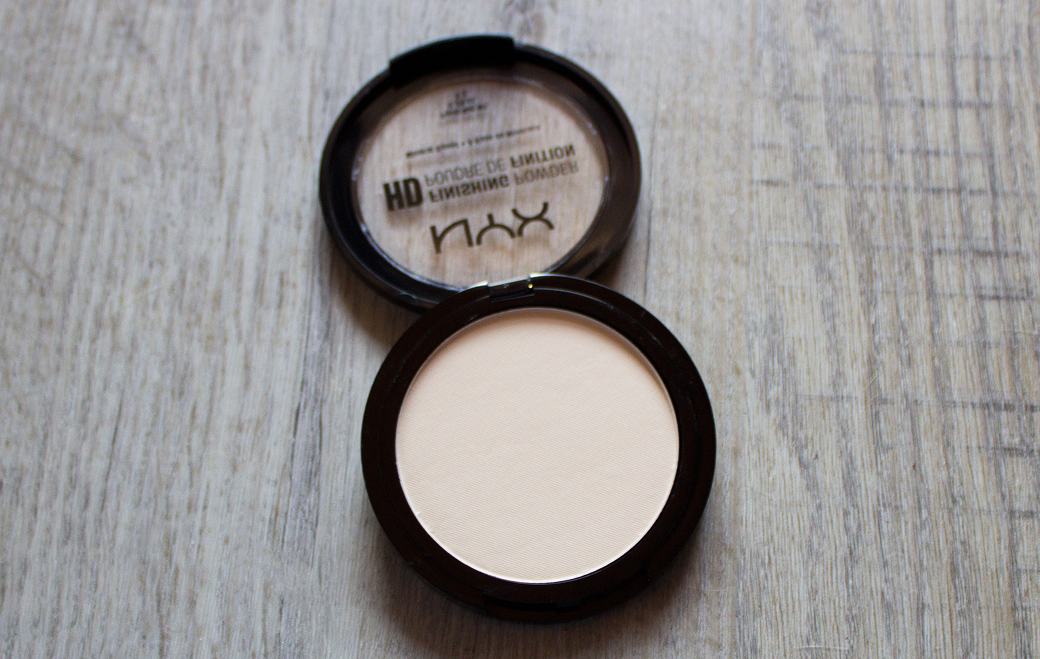 nyx-hd-banana-finishing-powder-2