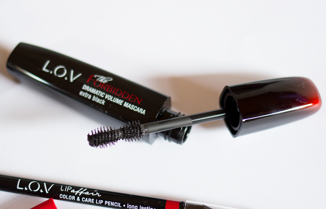 lov-the-forbidden-dramatic-volume-mascara-1 LOV Produkte im Test - Eyebrow Contouring Palette, Nagellack, Serum Foundation, Mascara, Lipliner & Lipstick