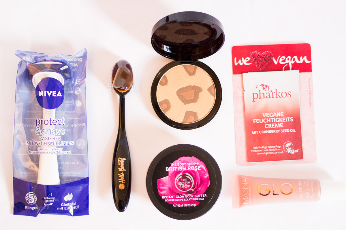 Glossybox* August 2017 – We are Glossybox* Edition