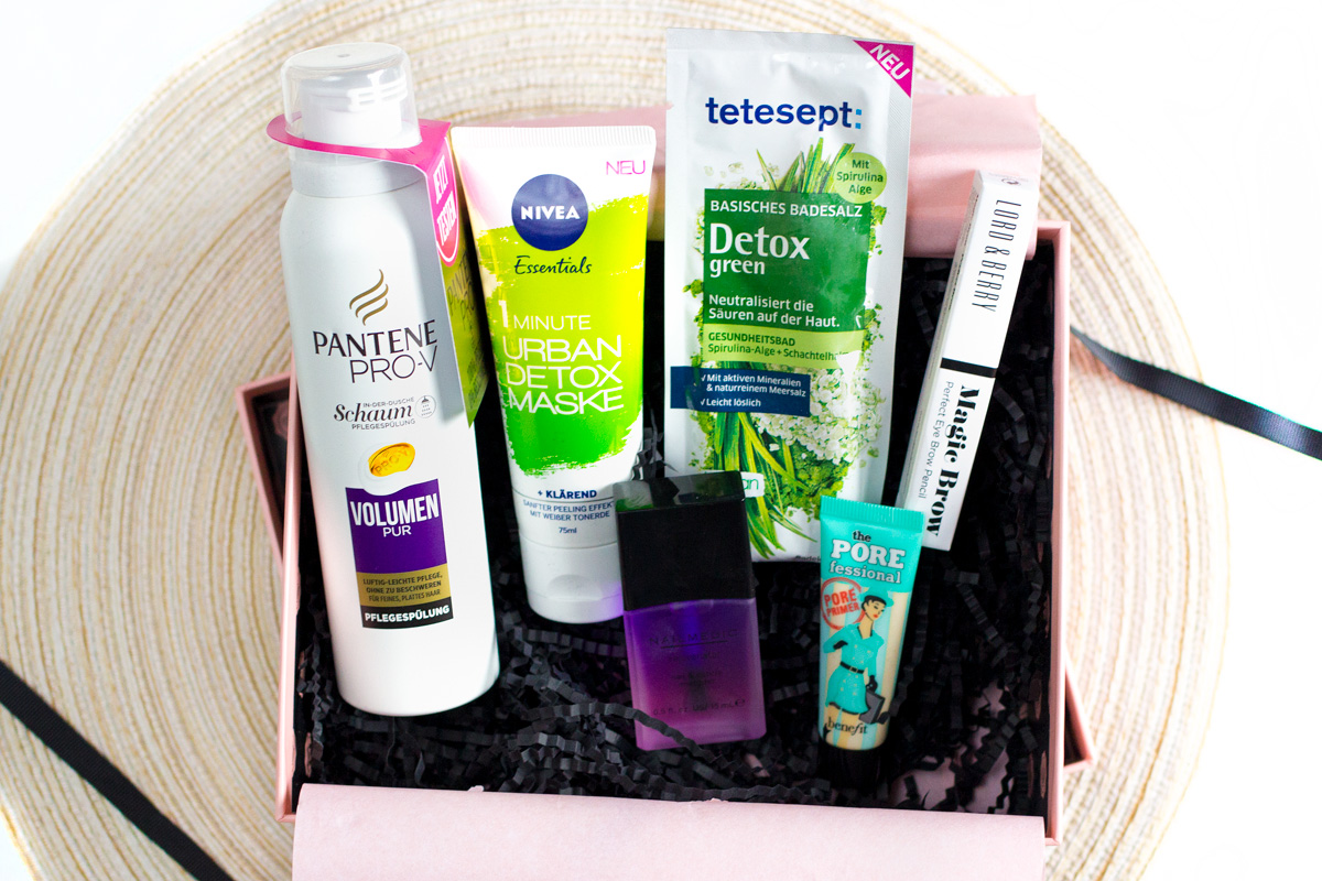Glossybox Januar 2018 - Namaste Beauty Edition Glossybox Januar 2018 - Namaste Beauty Edition