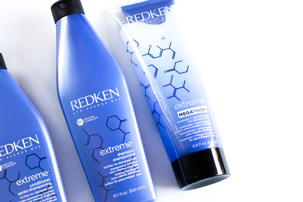 Redken extreme Shampoo, Conditioner & MegaMask treatment Redken extreme Shampoo, Conditioner & MegaMask treatment